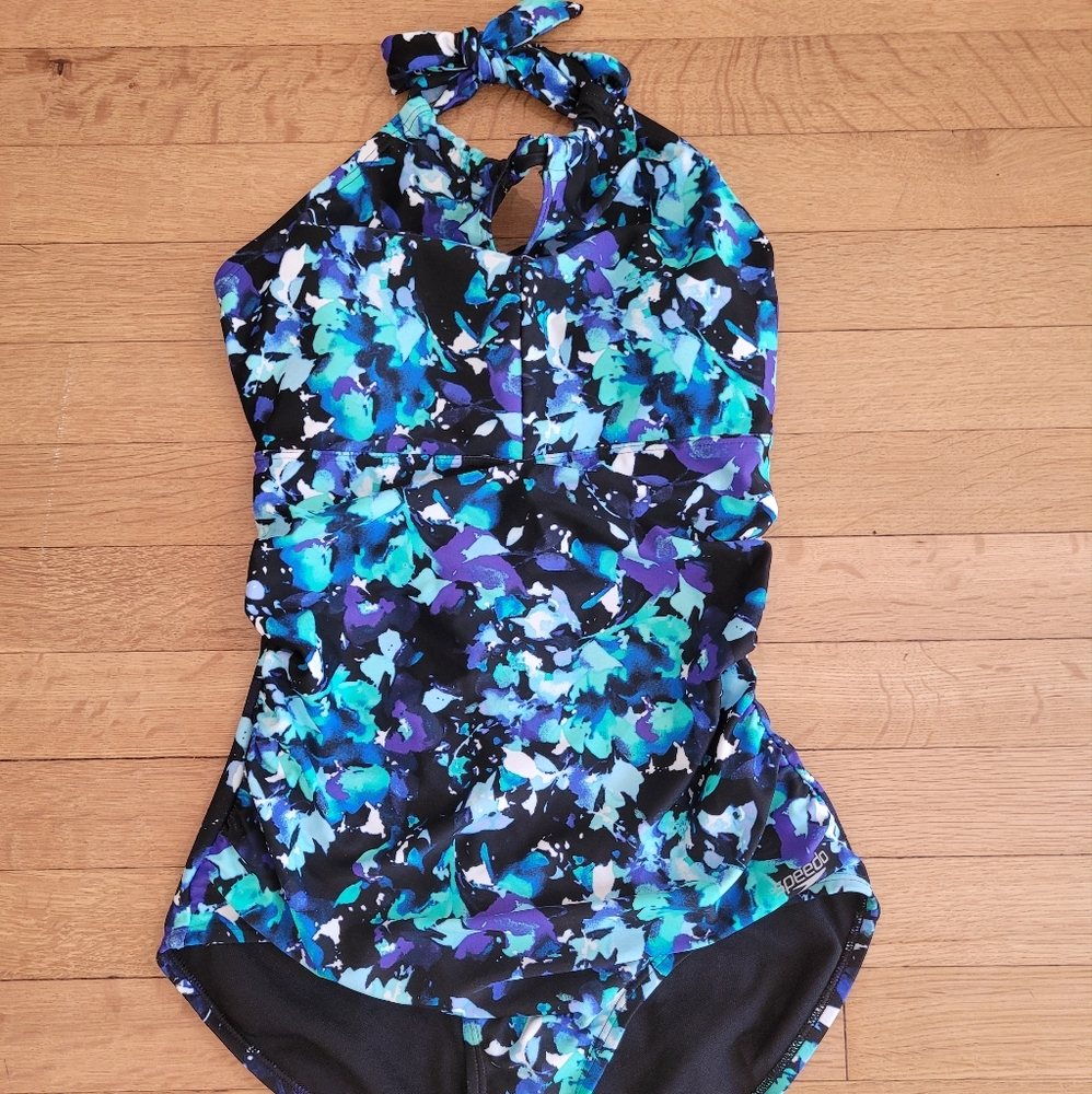 Speedo Women's One Piece Size M swimsuit